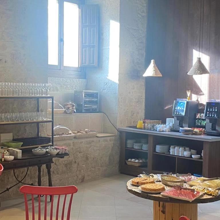 Hospedería Monasterio de La Vid La Vid y Barrios Exterior foto