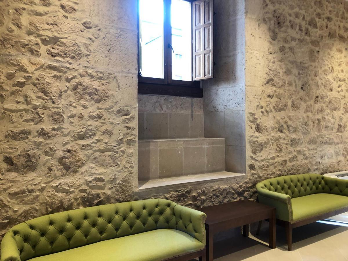 Hospedería Monasterio de La Vid La Vid y Barrios Exterior foto